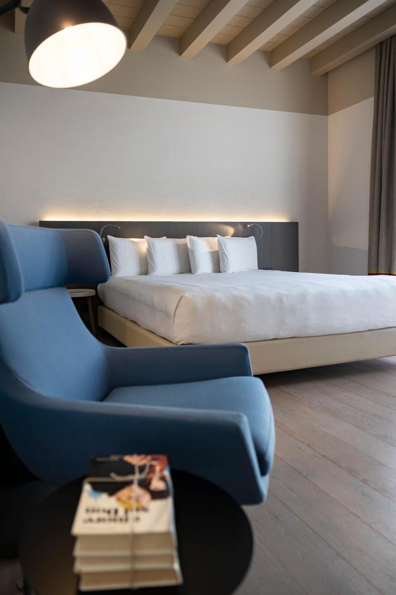 Savona 18 Suites Milão Quarto foto